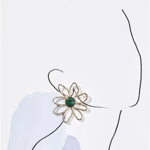 NWT Gold Wire Flower Earrings By Anthropologie - Picture 2 of 3